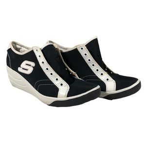 Skechers Shoes Wedge Sneakers Black
No laces